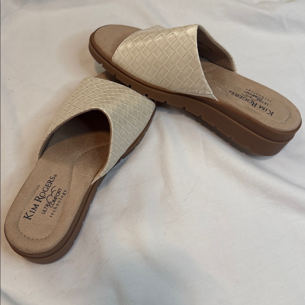 Kim Rogers Beige Slide Sandals 7